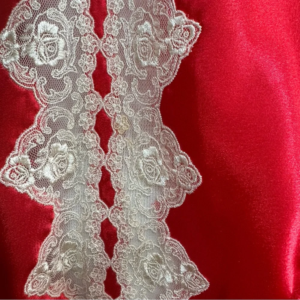 VTG‎ Victoria’s Secret Gold Label Red Satin Lace Teddy White lingerie D